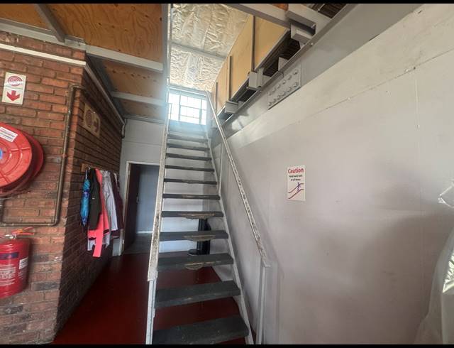 720M² WAREHOUSE TO LET IN WYNBERG